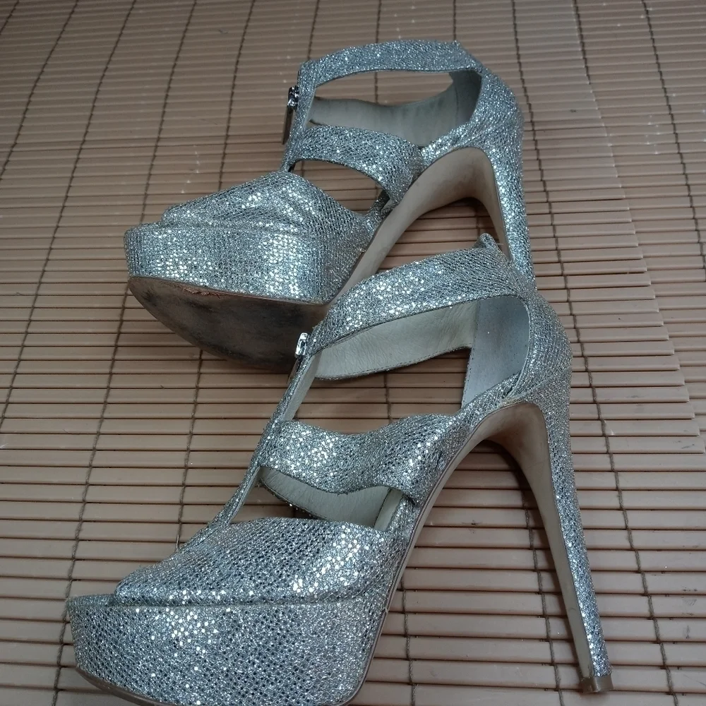 Michael Kors women's platform stiletto 5